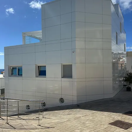 Casa Ricardo Paradise 아파트 모로델제블